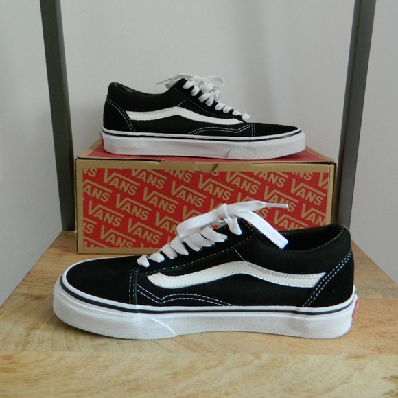 ladies black vans size 7
